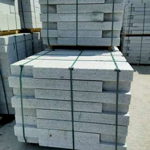 晋城 芙蓉白花岗岩路沿石、平石尺寸标准，色泽均匀