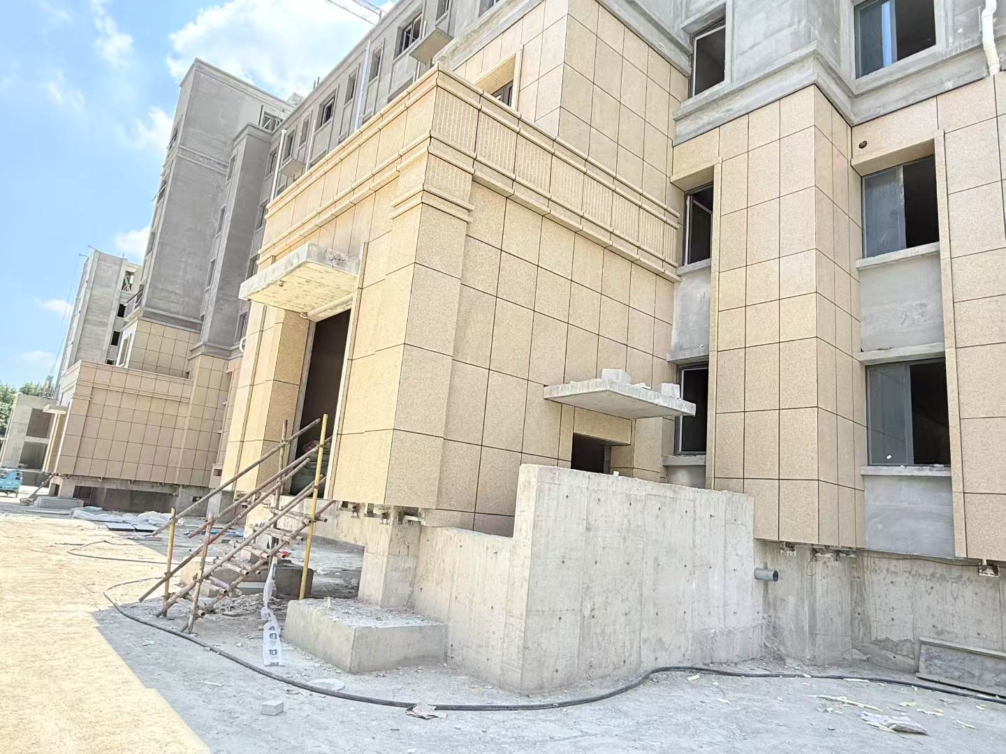 晋城 黄金麻干挂，工地实拍