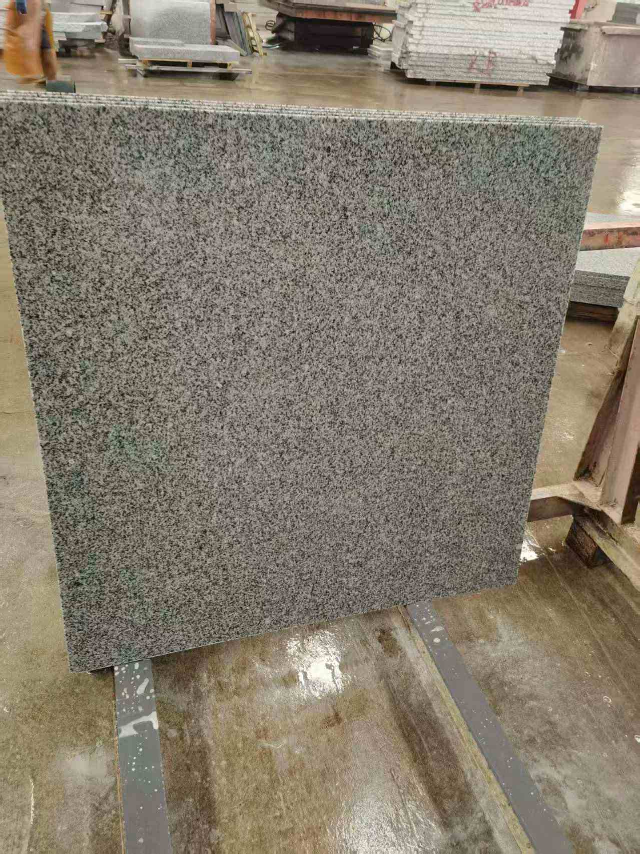 晋城 芝麻白光面900*900，高地铁标准