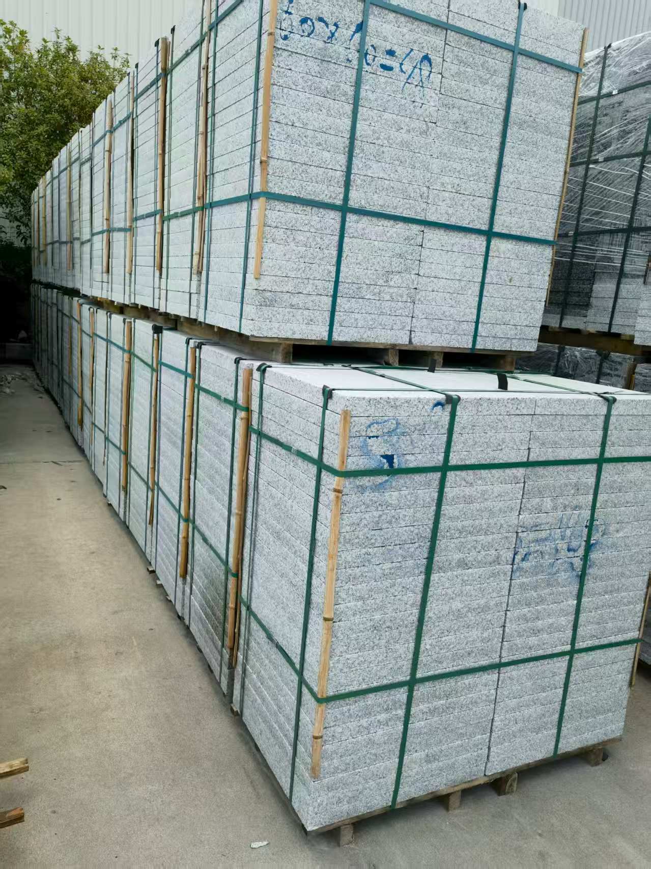 晋城 大花芙蓉白火烧成品，市政园林广场地铺石